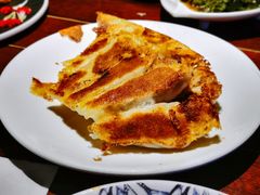 虾仁肉锅贴-前海沿·青岛菜(五四广场永旺店)