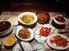 -忆江南·金鹏船宴