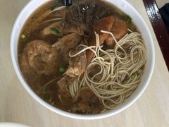 -老西白点心店