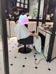 -HAIR CORNER