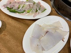 脆鲩鱼腩-濠轩阁特色生蚝火锅总店