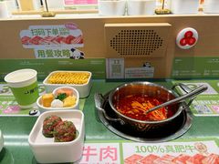 牛油酸汤鸳鸯锅-一围肥牛肉小火锅(佳兆业广场店)
