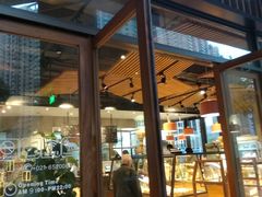 门面-Dough&Joe团憩(瑞虹天地月亮湾店)