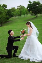 -雪中彩影婚纱摄影·微光艺术中心