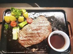 -必胜客(WOW黄骅华贸店)