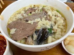 羊肉泡馍-刘信牛羊肉泡馍小炒(回民街店)