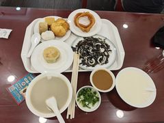 -聚德华天护国寺小吃(甜水园店)