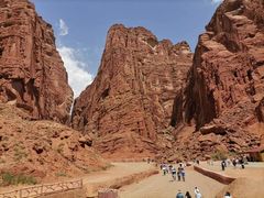 -天山神秘大峡谷