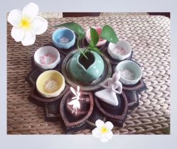 -闺蜜瑜伽·普拉提女性塑形馆