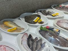 -赶海部落海鲜城(海阳路店)