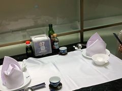 -红鼎豆捞·非遗鲍皇汤火锅(宝丰路店)