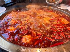 -小天鹅火锅·一线江景洪鼎旗舰店(洪崖洞店)