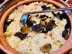 星云湖铜锅黑松露洋芋豆焖饭-泓0871臻选云南菜·味庄