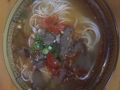 -肇兴特色牛肉粉
