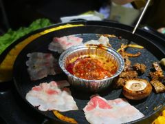 -三国惹火烤肉·中日韩烤肉集合店(百草路店)