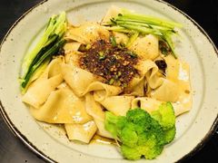 油泼面-衡哥肉铺