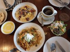 -ROAST coffee & eatery