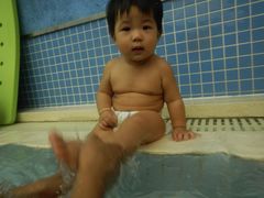 -龙格亲子游泳•水育早教运动中心