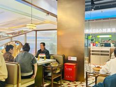 -洪氏嗨捞·广东猪肚鸡·椰子鸡火锅(西咸万象城店)