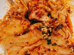 -八二小区抄手(龙湖上城天街店)