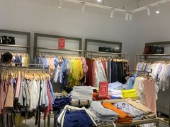 -URBAN REVIVO(北京斯普瑞斯奥特莱斯店)