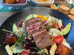 厚切牛排鲜蔬沙拉-豪客来牛排(重庆三峡广场步行街1704店)