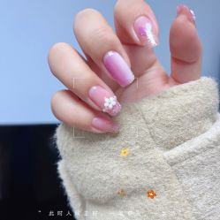 -星辰·新中式美甲美睫工作室