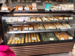 面包甜点陈列柜-赞记龙凤礼饼(宝源路店)