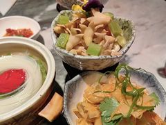 -慢丽江·云南野生菌土鸡锅(西山店)