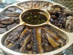-慢丽江·云南野生菌土鸡锅(西山店)