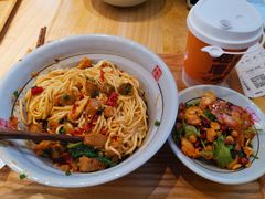 -呼啦面馆·头牌豌杂面(爱琴海店)