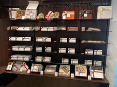 -Laderach 莱德拉(上海环贸iapm店)