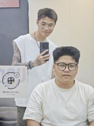 -藤野造型专业烫染接发