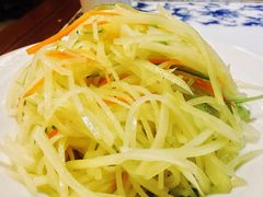 手切黑龙江寒地土豆丝-东方饺子王(大屯路店)