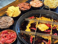 -彭三老火锅(枣子岚垭正街店)