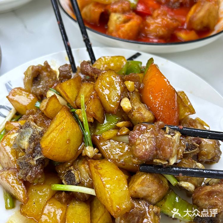 低调又好吃的家常菜~快成我的食堂啦！