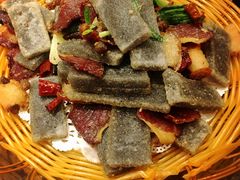 -亮欢寨酸汤鱼(沙冲路店)
