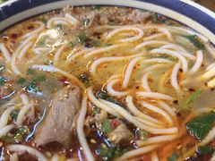 -云阿蛮云南生烫牛肉米线(奉贤路店)