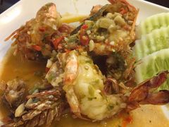 -J Daeng Seafood