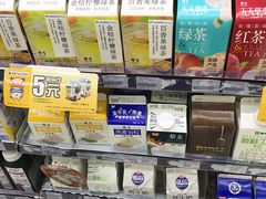 -全家便利店(沪南公路店)