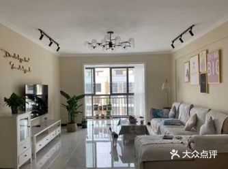 无玄关、无吊顶、无背景墙，客厅次卧共用一个阳台，全屋简约漂亮