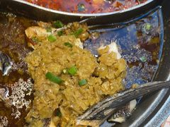 -阿瓦山寨·湘菜现炒·剁椒鱼头王(咸阳总店)
