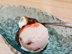 红豆草莓雪糕-小山日本料理(太古汇店)