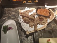 -老牌坊云南鱼豆花火锅(哈西万达店)