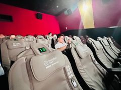 -AMG海上明珠影城(上海环球港RealDCinema店)