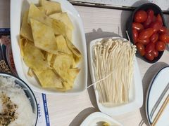 -三江源活鱼现烤(维多利摩尔城店)