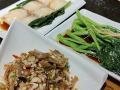 手撕小黄鱼-小城粥道·海胆鲜虾粥(解放广场店)