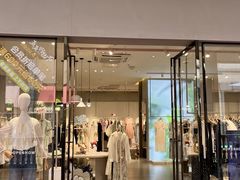 -王府井奥莱临潼小镇(临潼店)