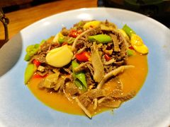 爆炒黑毛肚-蒙艾里民族传统菜蒙餐