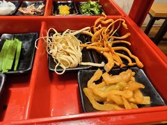 -勺子米线·云南传统小吃市集(四方街店)